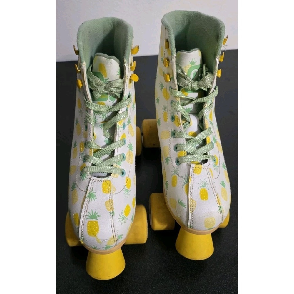 Roller Derby Candi GRL Lucy Adjustable Skates Pineapple Youth 3-6 Rink EUC - Picture 4 of 6
